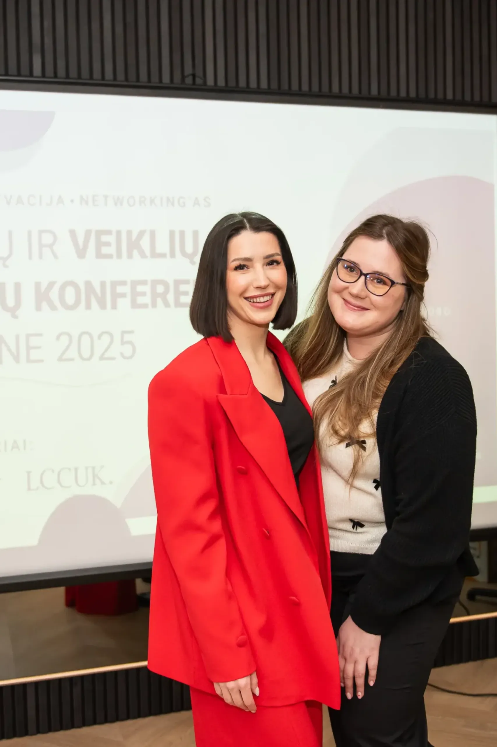 Frame 111477_3_11zon