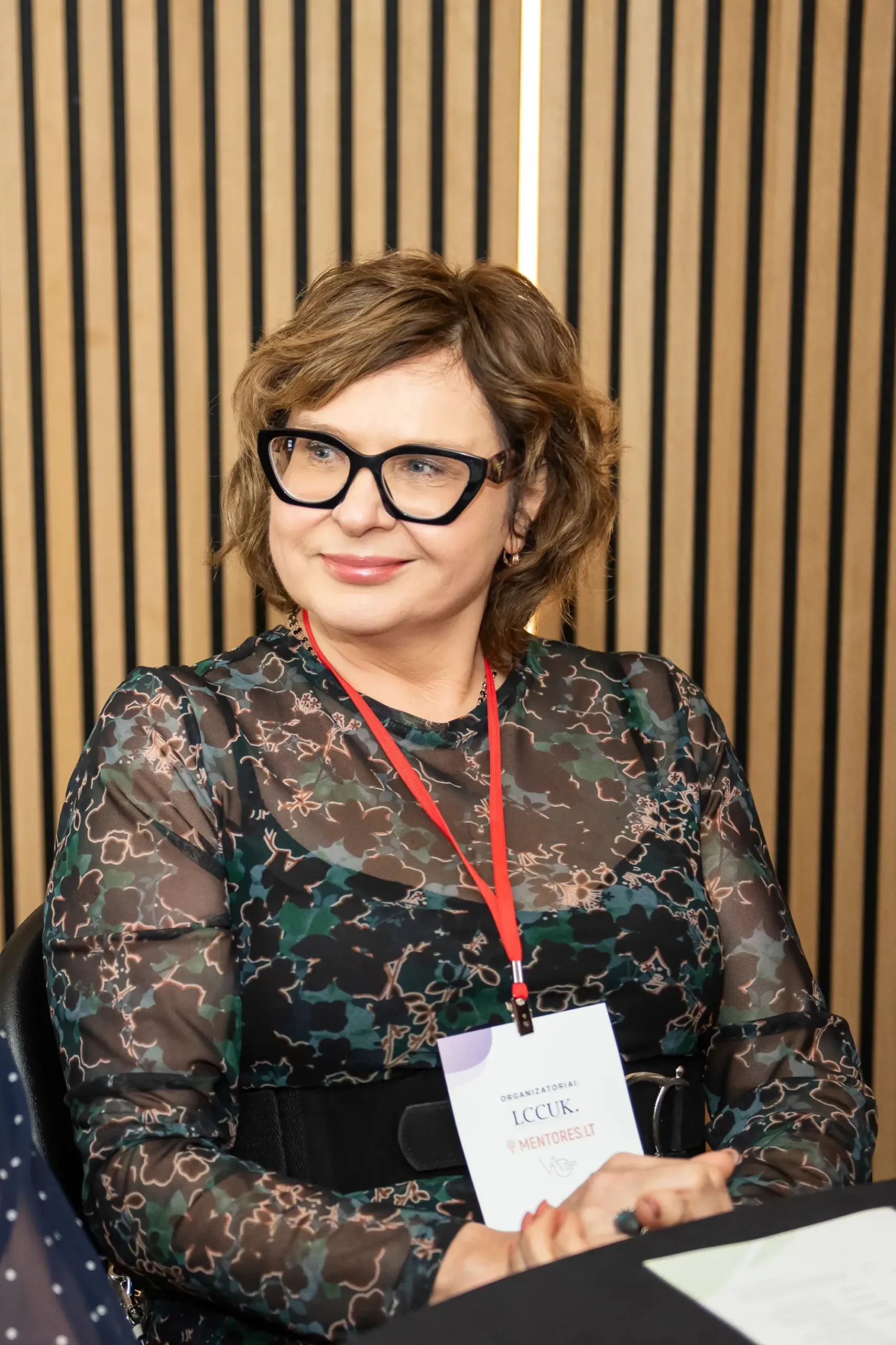 Frame 111489_15_11zon