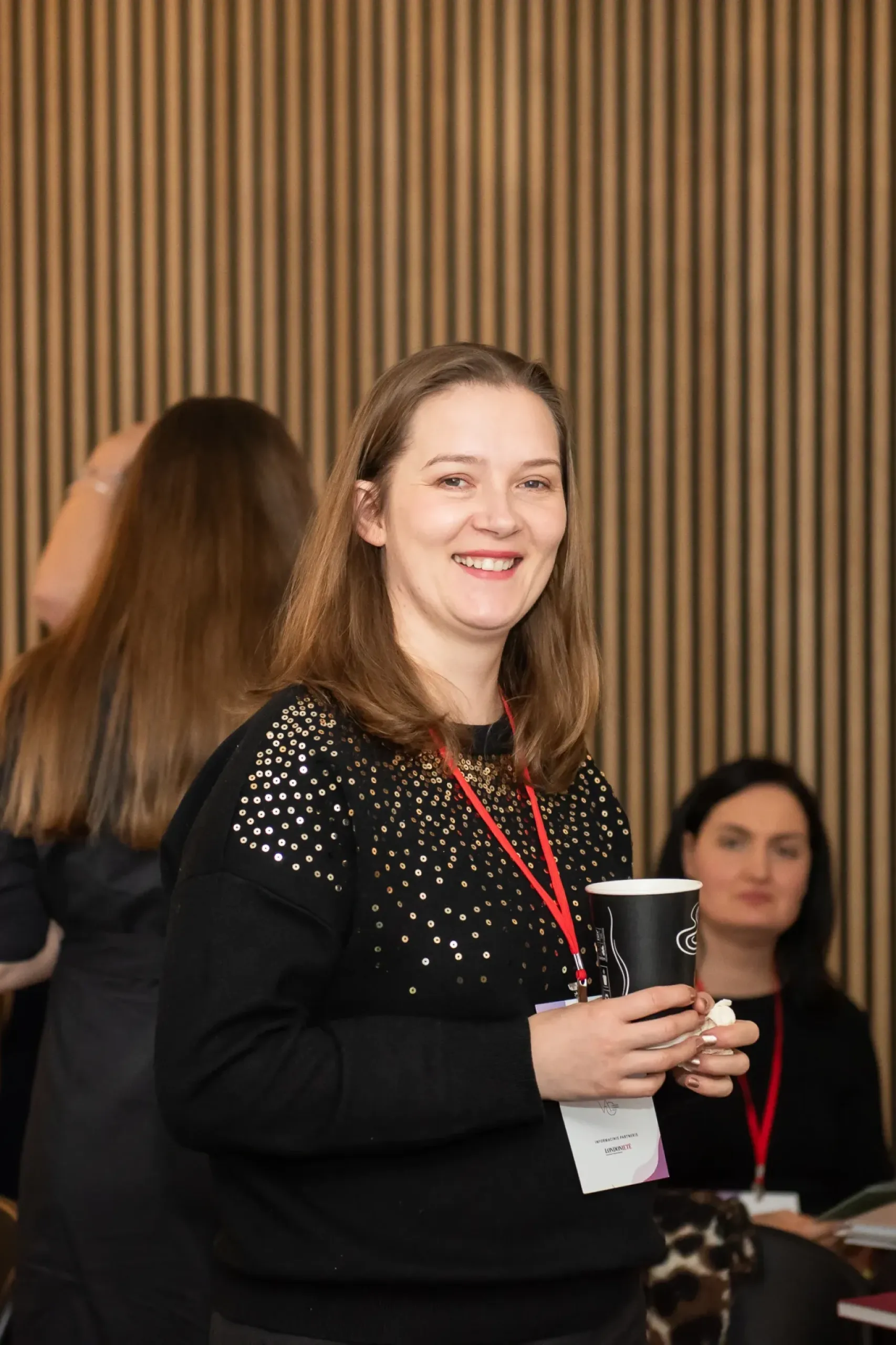 Frame 111507_13_11zon